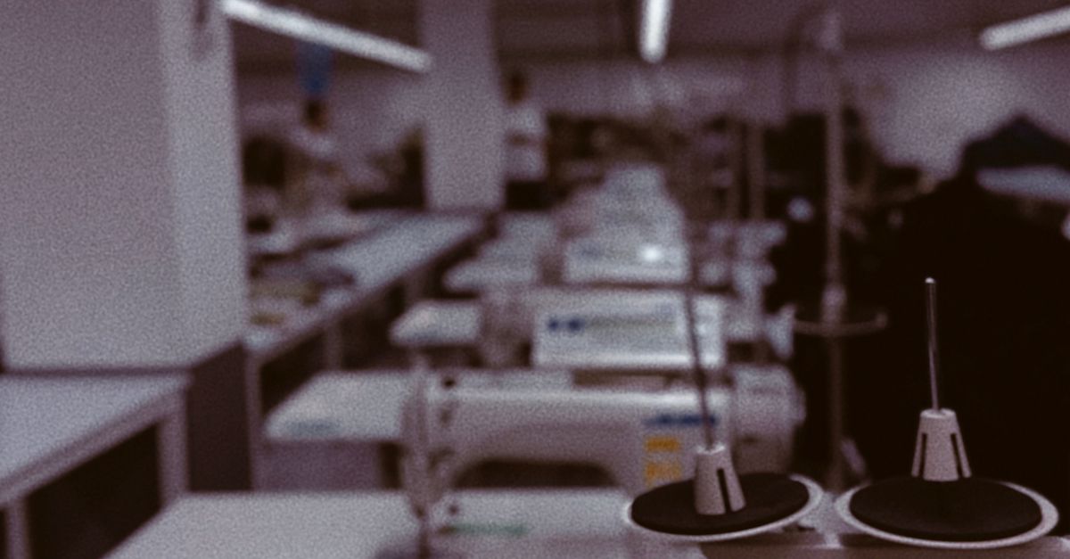 Máy may công nghiệp cũ Bình Dương vận hành hiệu quả trong xưởng sản xuất